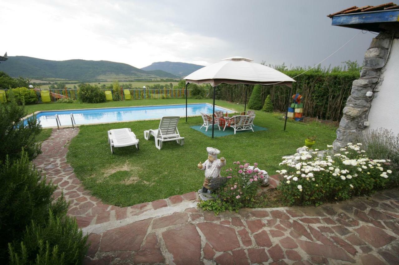 Chuchi Guest House 1 Zlatna Panega Eksteriør bilde